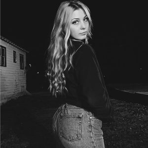 Meet your Posher, Kara